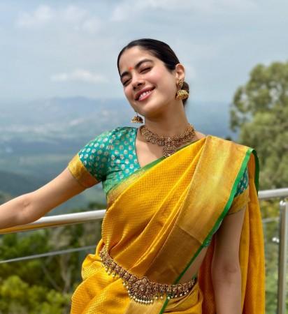 Janhvi Kapoor exudes elegance in saree as she seeks blessings BF Shikhar Pahariya at Tirupati Temple On Sridevi's Birth Anniversary Janhvi Kapoor exudes elegance in saree as she seeks blessings BF Shikhar Pahariya at Tirupati Temple On Sridevi's Birth Anniversary