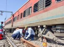 20 coaches of Sabarmati Express derail in UP, no casualties reported