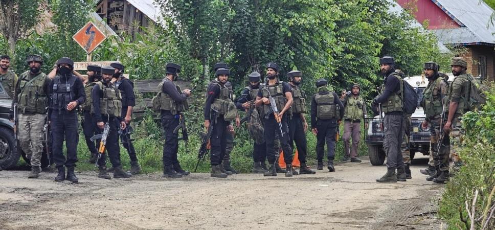 CRPF officer killed by terrorists in J&K's Udhampur CRPF officer killed by terrorists in J&K's Udhampur