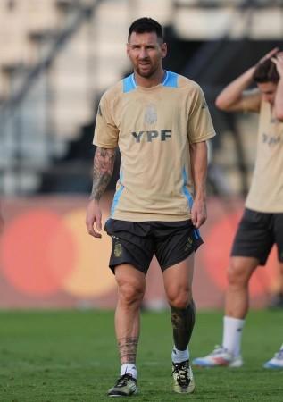Injured Messi ruled out of Argentina World Cup qualifiers