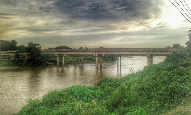Gumti River originates from Dumbur in the northeastern hilly region of the Tripura Division, Gumti River originates from Dumbur in the northeastern hilly region of the Tripura Division