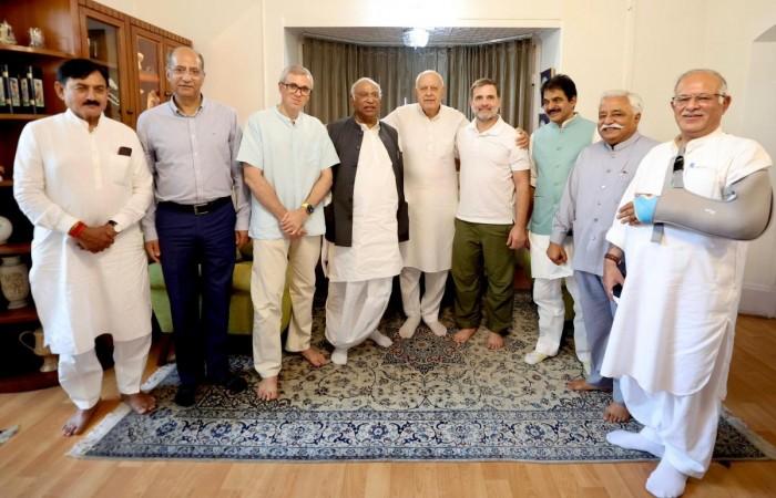 Farooq Abdullah confirms pre-poll alliance with Congress in J&K elections -  IBTimes India