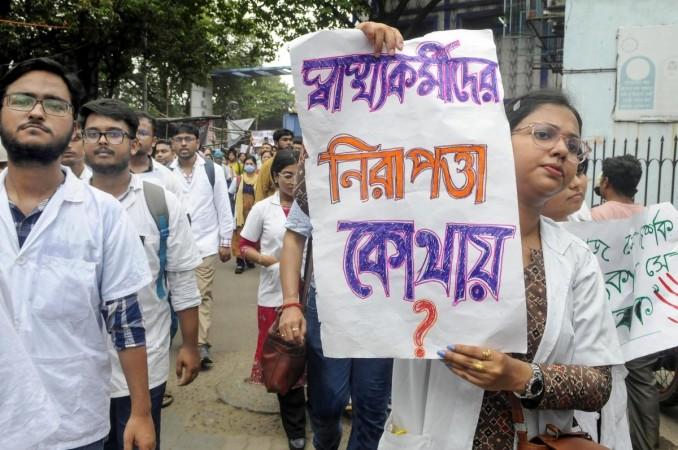 SC asks WB Police to not disrupt peaceful protests, CBI probe to continue SC asks WB Police to not disrupt peaceful protests, CBI probe to continue