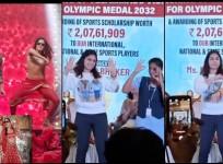 Olympic winner Manu Bhaker grooves to Katrina Kaif's sexy item song 'Kala Chashma' at a school annual function