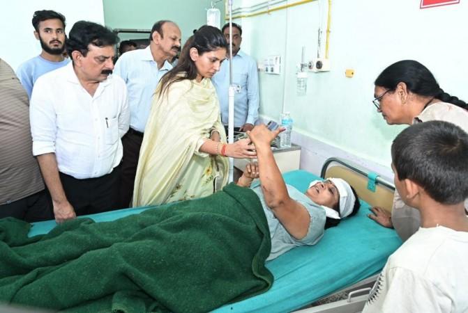 Union Minister of State for Youth Affairs and Sports Raksha Khadse meets injured survivors of a bus accident that occurred in Tanahun district of Nepal at Tribhuvan University Teaching Hospital Union Minister of State for Youth Affairs and Sports Raksha Khadse meets injured survivors of a bus accident that occurred in Tanahun district of Nepal at Tribhuvan University Teaching Hospital