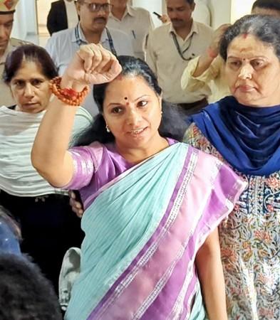 SC grants bail to BRS leader K Kavitha in Delhi excise policy case SC grants bail to BRS leader K Kavitha in Delhi excise policy case