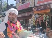 Congress leader defies party, files nomination papers against Omar Abdullah