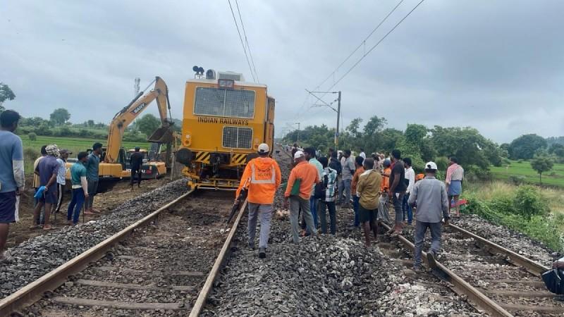 Damaged tracks restored, train traffic on Vijayawada-Hyderabad route set to resume
