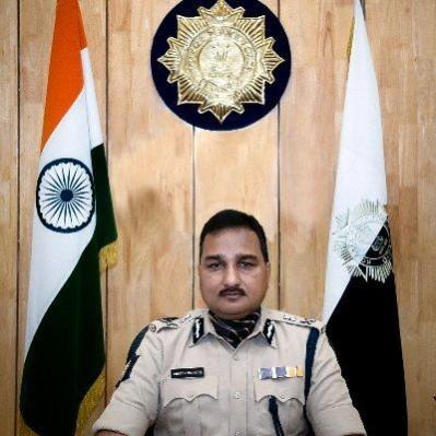 Kolkata police chief came to me several times to quit, did not accept resignation: Mamata