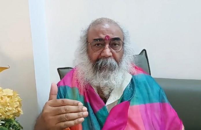 Acharya Pramod Krishnam slams Rahul Gandhi for 'Devta does not mean god' remark