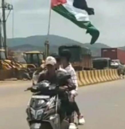 K'taka Police detains four minors for raising Palestine flag while riding bike