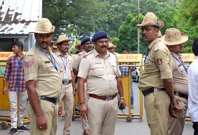Tension prevails in K'taka's Davanagere after stones pelted during Ganpati procession