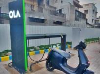 Ola Electric's share nosedives further, analysts warn investors to remain cautious IANS IANS