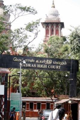 Madras HC division bench stays order of single bench in Madras Bar Association case Madras HC division bench stays order of single bench in Madras Bar Association case