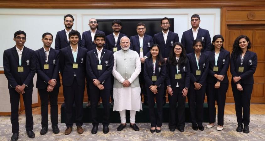 Prime Minister Narendra Modi interacts with the Indian Chess Olympiad Champions Prime Minister Narendra Modi interacts with the Indian Chess Olympiad Champions