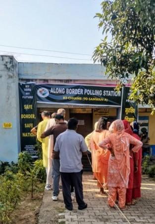 Border polling booth