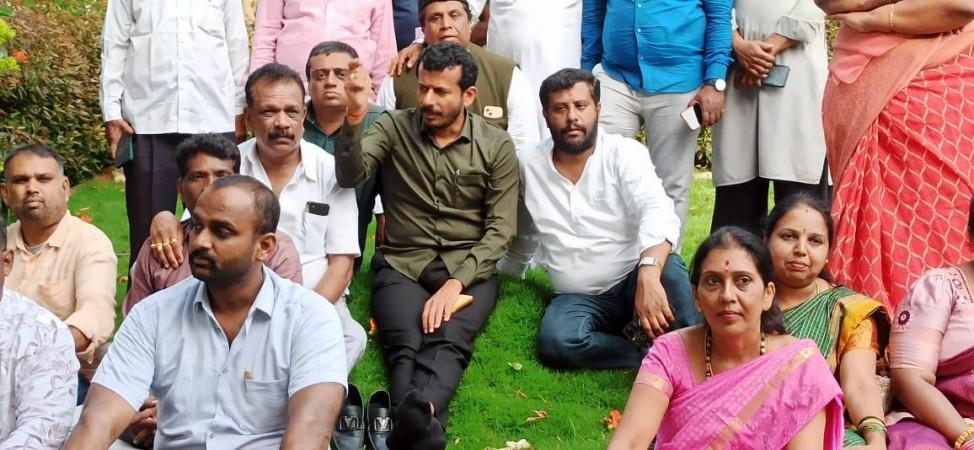 JD (S) calls complainant in Union Minister Kumaraswamy case as 'fraudster', demands SIT probe JD (S) calls complainant in Union Minister Kumaraswamy case as 'fraudster', demands SIT probe