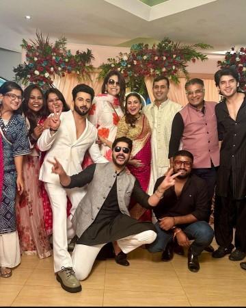 Shraddha Arya flaunts her baby bump; exuded pregnancy glow in pink saree at her godh bharai function; co-star Dheeraj Dhoopar attends Shraddha Arya flaunts her baby bump; exuded pregnancy glow in pink saree at her godh bharai function; co-star Dheeraj Dhoopar attends