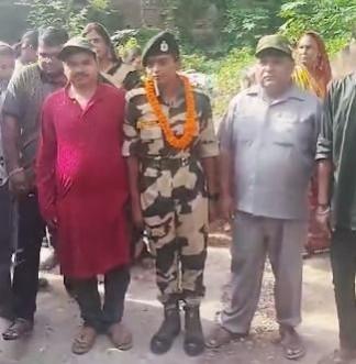 Daughter of fruit seller in Bihar becomes BSF constable Daughter of fruit seller in Bihar becomes BSF constable