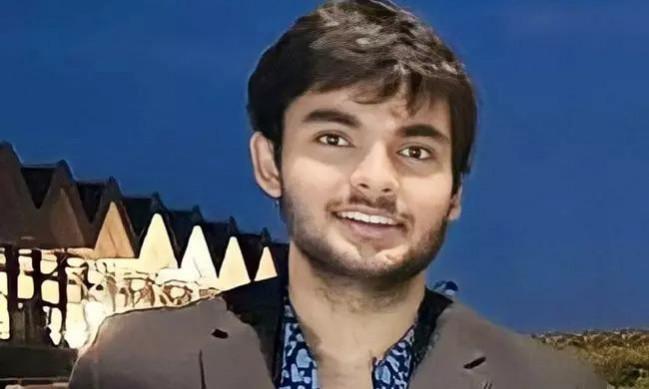 Akira Nandan
