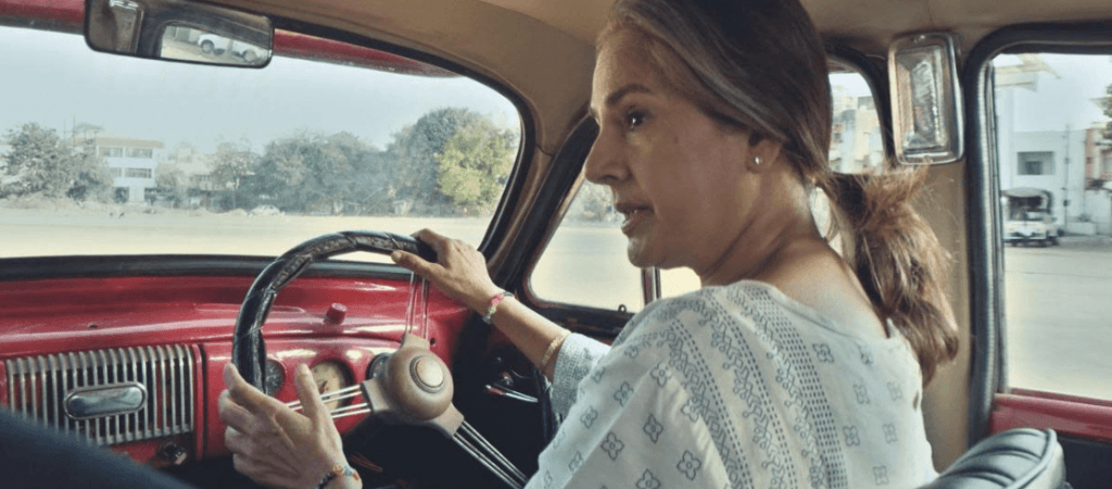 Kitu Gidwani in Madam Driver Kitu Gidwani in Madam Driver