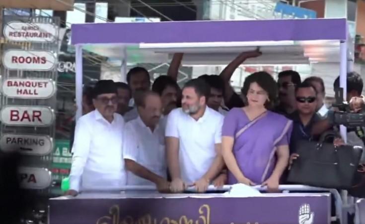 Huge crowd turned out for Congress leader Priyanka Gandhi Vadra Huge crowd turned out for Congress leader Priyanka Gandhi Vadra