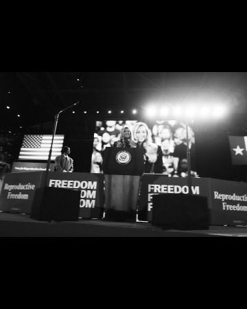 Beyoncé addressing the crowd at the much-anticipated Houston rally. beyonce