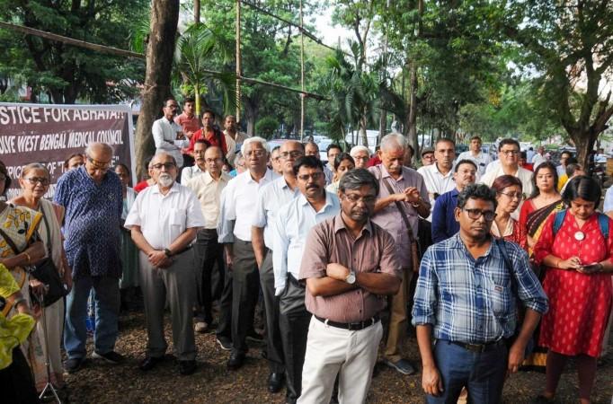 80 bodies together form 'Abhaya Manch' to continue movement 80 bodies together form 'Abhaya Manch' to continue movement