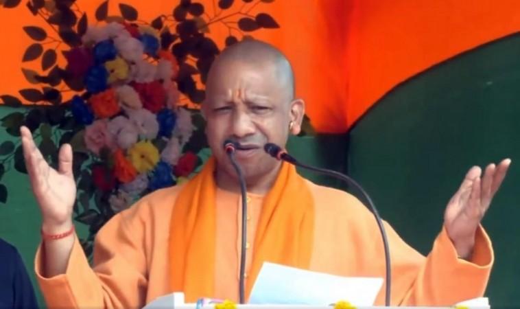 UP CM slams JMM leader Alamgir for 'looting' people, likens him to Aurangzeb UP CM slams JMM leader Alamgir for 'looting' people, likens him to Aurangzeb
