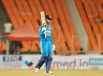Smriti closes gap to third place, Harmanpreet back in top 10 of ICC Women's ODI Rankings