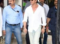 Mumbai Police team in C'garh to probe death threat to Shah Rukh Khan