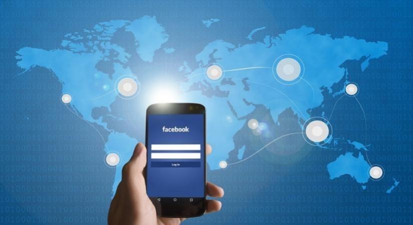 Across all five platforms, one-third of teens use at least one of these sites almost constantly Australian govt to ban social media access for children younger than 16