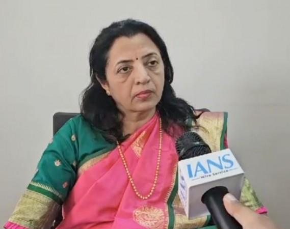 Conspiracy to create conflict between Hindus, Muslim for votes: Manisha Kayande over Abu Azmi meeting Azhari Conspiracy to create conflict between Hindus, Muslim for votes: Manisha Kayande over Abu Azmi meeting Azhari
