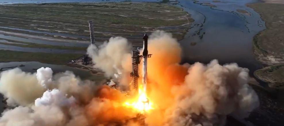 SpaceX aces Starship 6th test flight, fails to catch booster SpaceX aces Starship 6th test flight, fails to catch booster