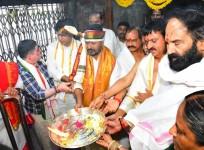 Telangana CM launches Vemulawada temple development works
