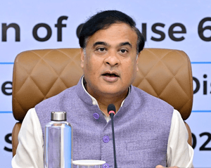 Assam CM refutes reports of influx of Hi...