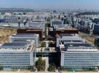 LG Corp to cancel own shares worth $356.8 bn by 2026 to boost corporate value