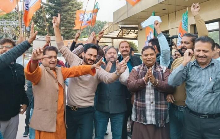 BJP leaders celebrating victory of Maharashtra assembly elections BJP leaders