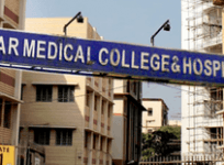 Two autopsy assistants of RG Kar arrested on extortion charges