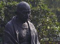 statue-of-mohandas-karamchand-gandhi