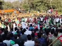 Farmers' protest chokes Delhi-Noida traffic