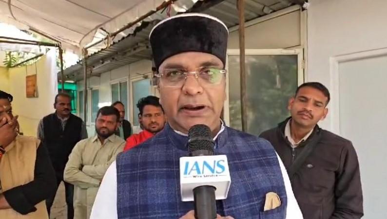 MP Minister Vishwas Sarang slams Mehbooba Mufti for comparing India to Bangladesh MP Minister Vishwas Sarang slams Mehbooba Mufti for comparing India to Bangladesh