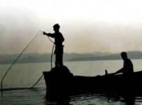 Sri Lankan Navy arrests 18 TN fishermen for crossing maritime border