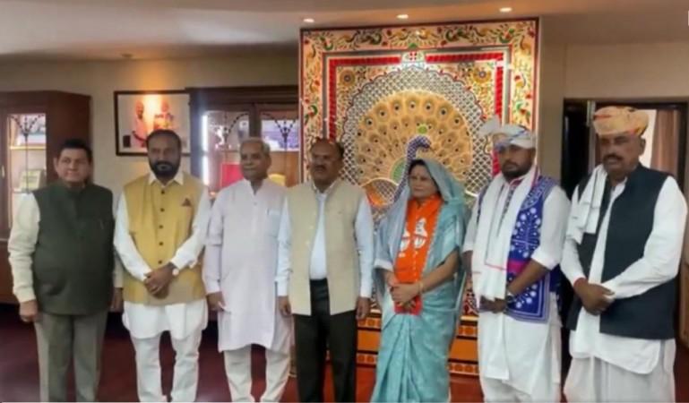 Seven newly elected MLAs in Rajasthan take oath Seven newly elected MLAs in Rajasthan take oath