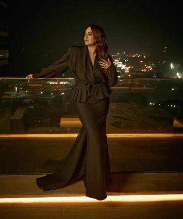This all-black look did not quite work for Sonakshi. Sonakshi Sinha