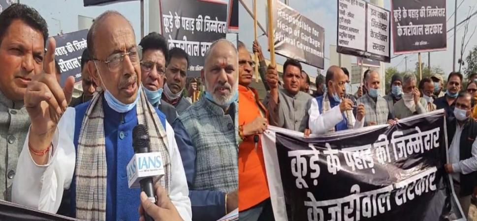 AAP govt failed on all fronts: BJP slams Kejriwal over inaction in Delhi's garbage crisis