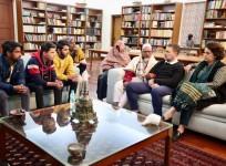 Blocked from Sambhal, Rahul Gandhi, Priyanka meet victims' families in Delhi