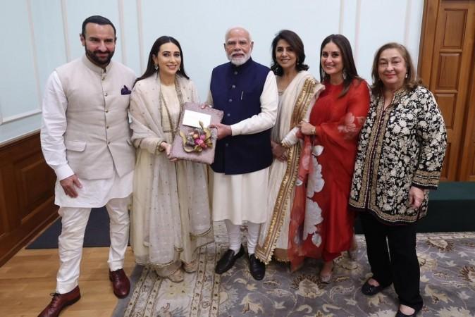 Picture of the day: PM Modi signs autograph for Jeh , Taimur; Kareena Kapoor, Alia Bhatt, Ranbir Kapoor, Saif Ali Khan and Kapoor clan meet PM Narendra Modi in Delhi Picture of the day: PM Modi signs autograph for Jeh , Taimur; Kareena Kapoor, Alia Bhatt, Ranbir Kapoor, Saif Ali Khan and Kapoor clan meet PM Narendra Modi in Delhi