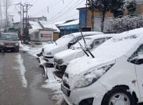 Fresh snowfall in J&K, minimum temperature improves