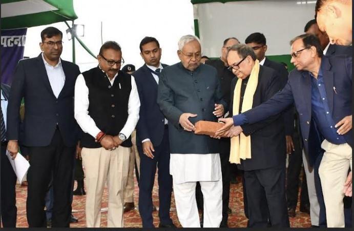 Nitish Kumar lays foundation of country's first child cancer hospital in Patna